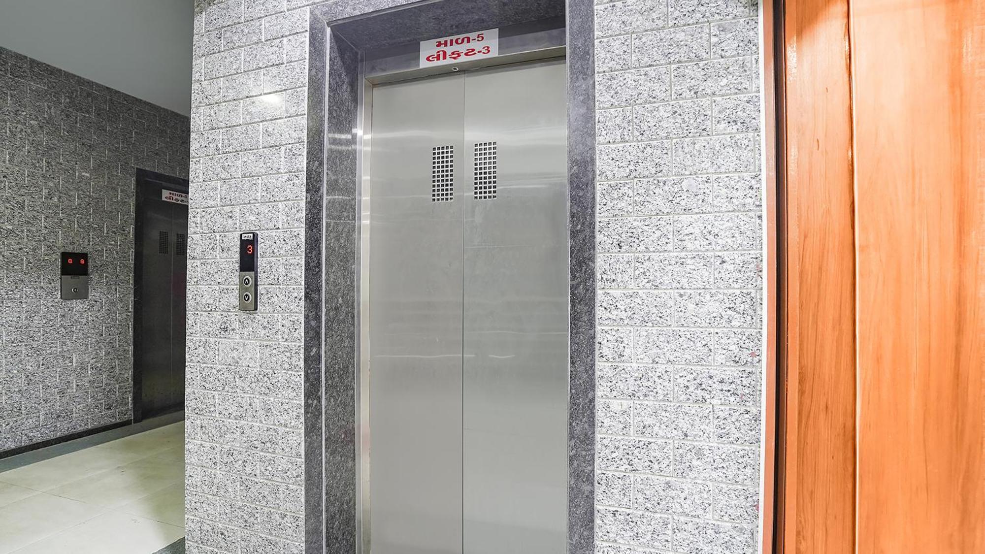 Fabhotel Vishala In Amhedabad Dış mekan fotoğraf